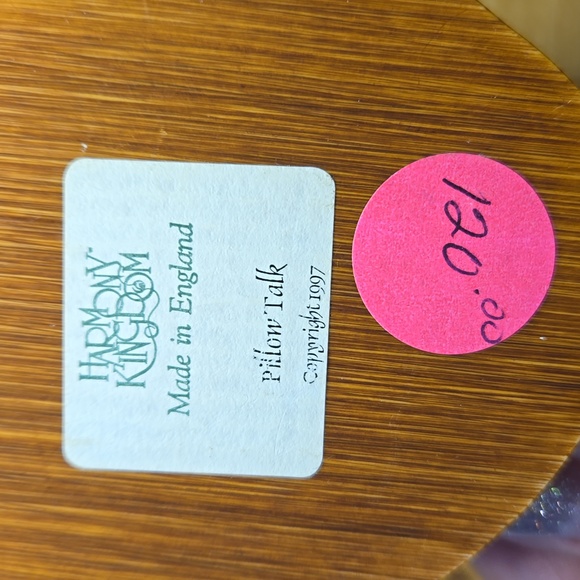 Harmony Kingdom "Pillow Talk" Double Swan Figurine - Picture 7 of 8